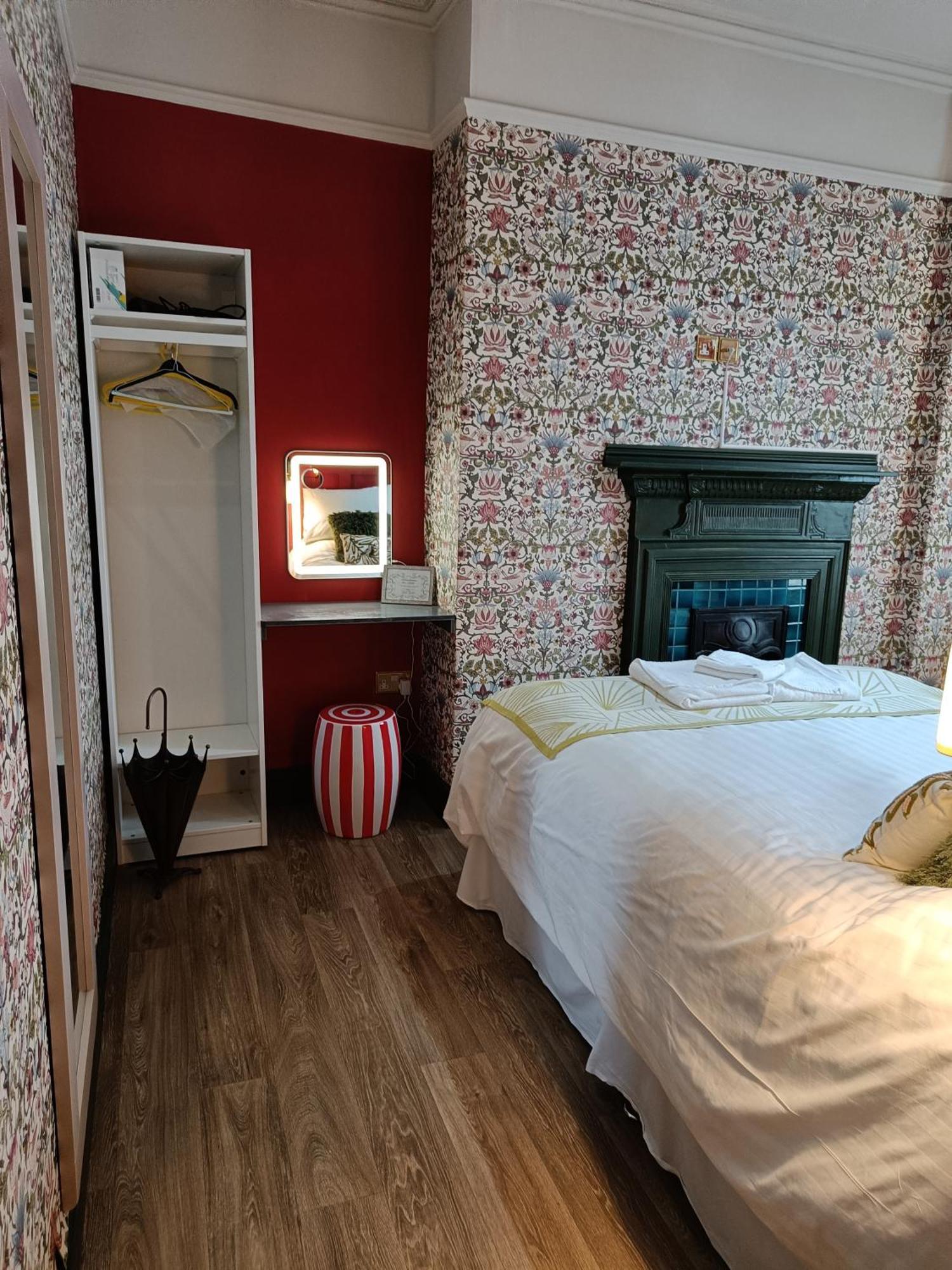 Rooms On The Prom Cheltenham Exterior foto